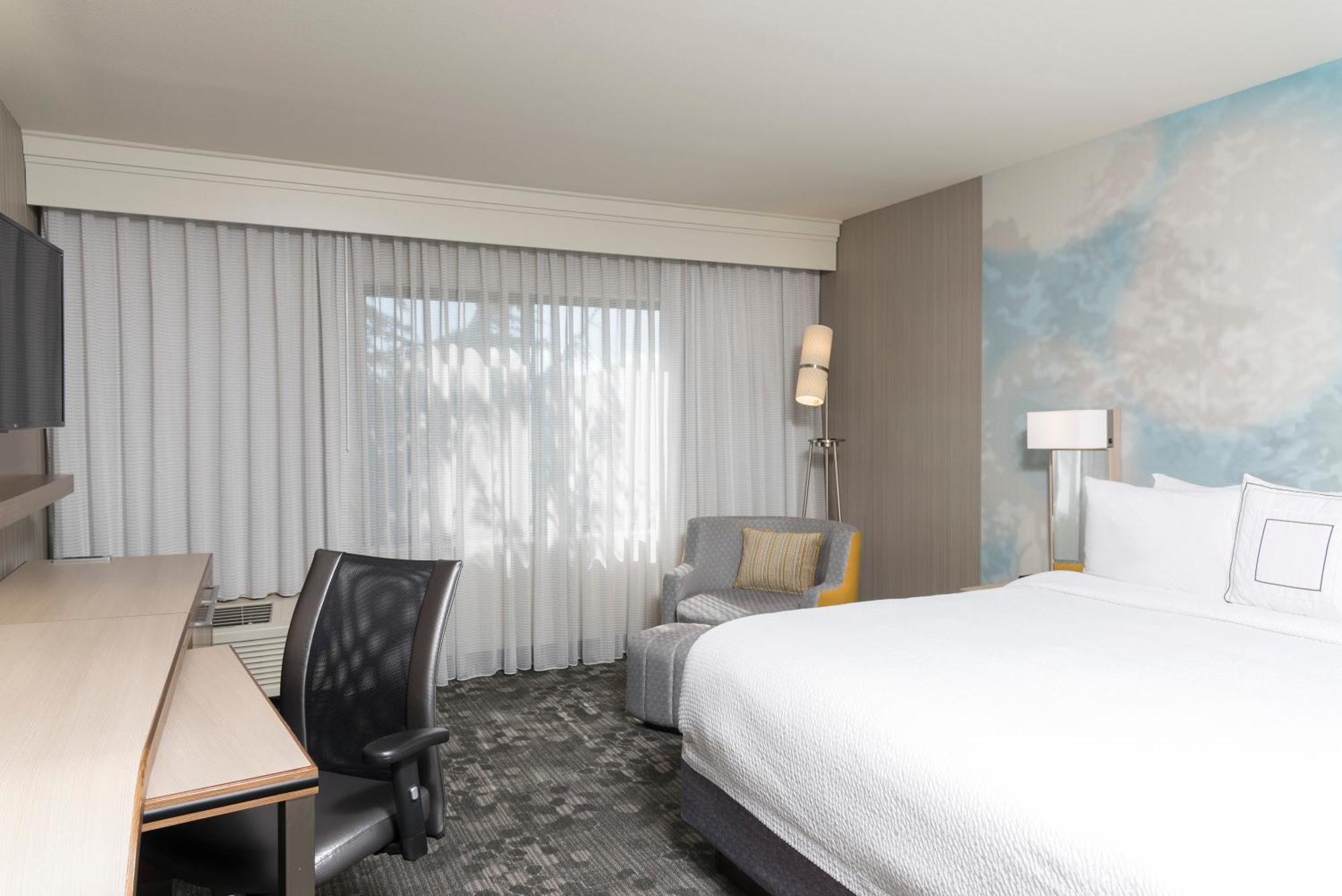 Courtyard By Marriott Livermore Exterior photo