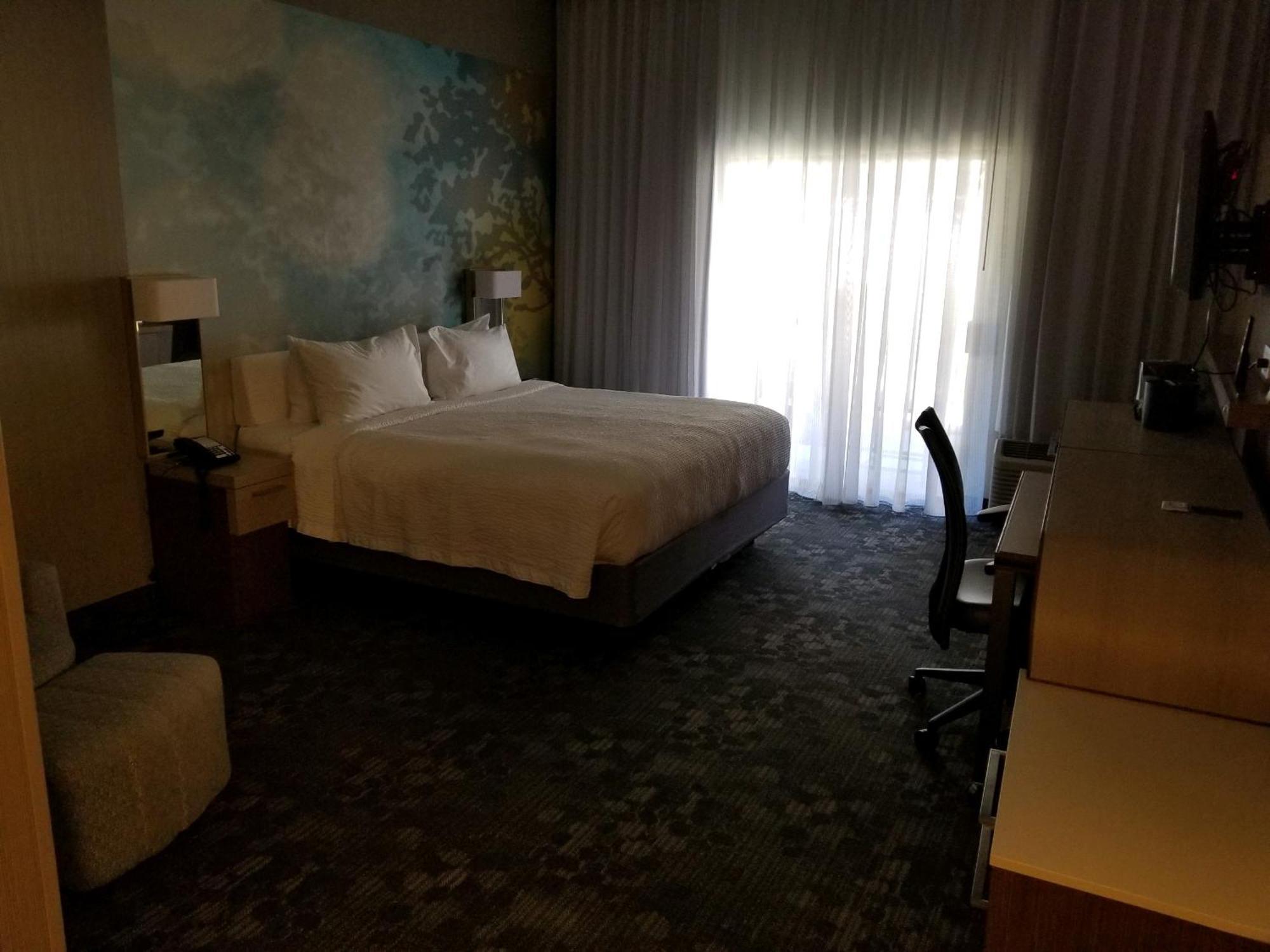 Courtyard By Marriott Livermore Exterior photo