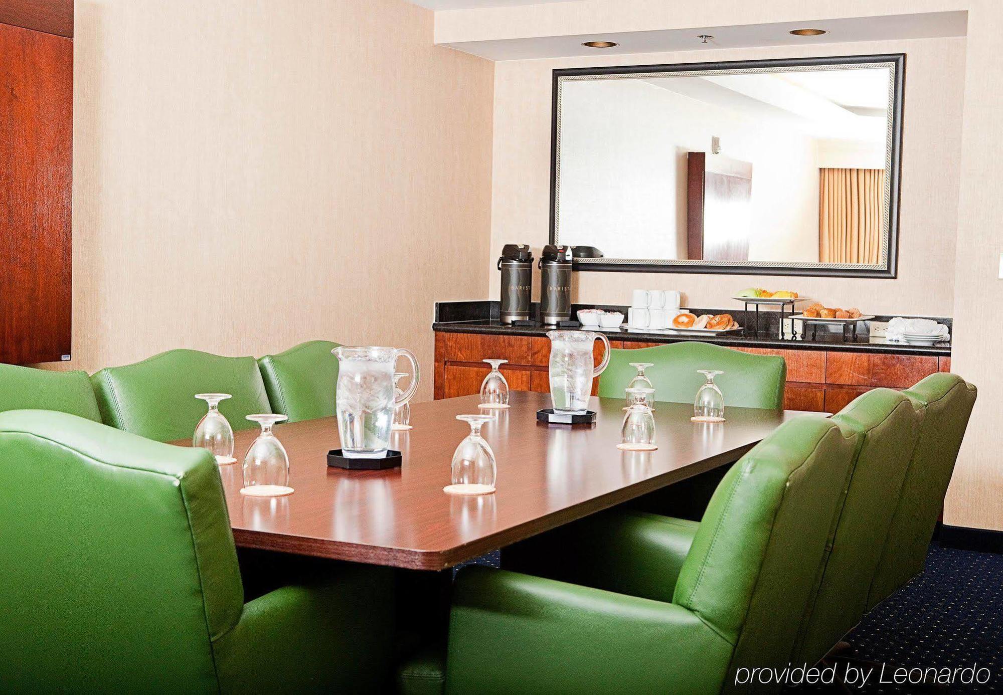 Courtyard By Marriott Livermore Exterior photo