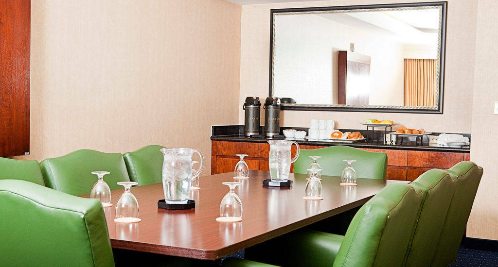 Courtyard By Marriott Livermore Exterior photo